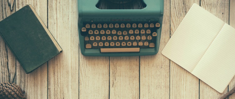 retro typewriter, article header image